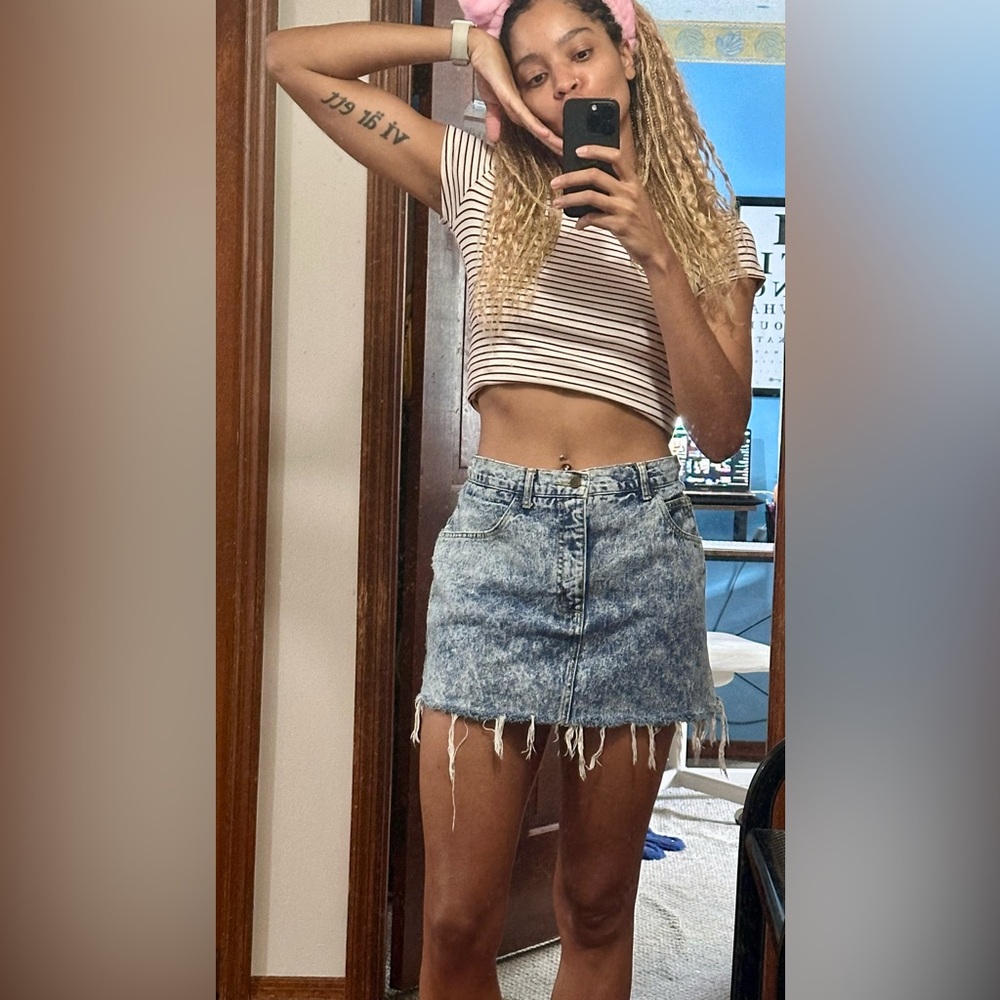 VINTAGE Georges Marciano for GUESS Acid Wash Denim Mini Skirt
